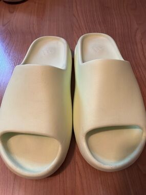 Yeezy slides